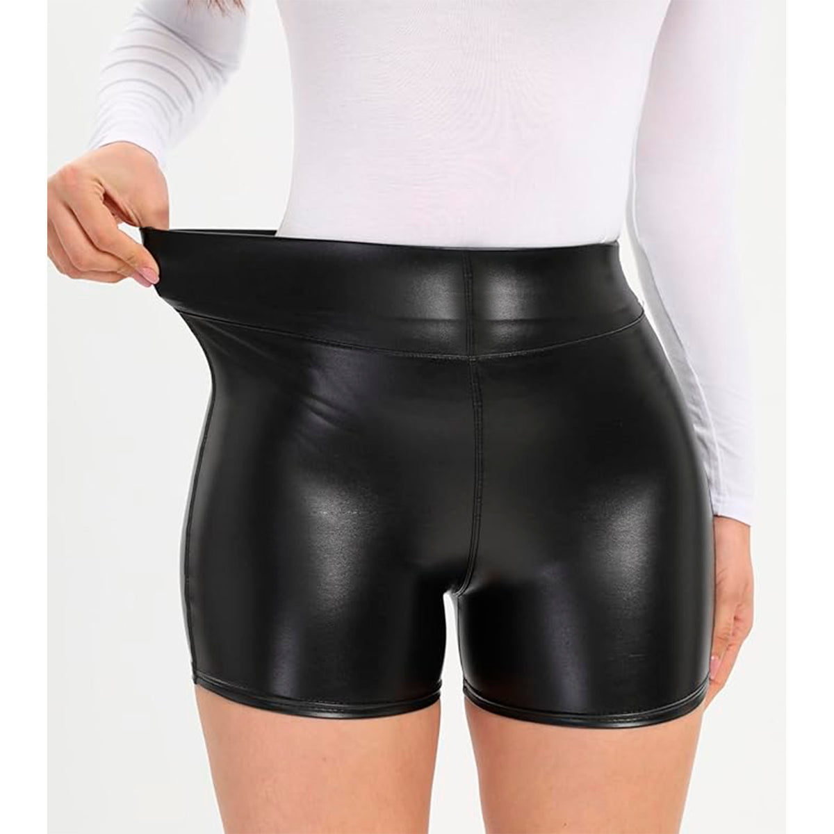 Short Corto Eco Cuero